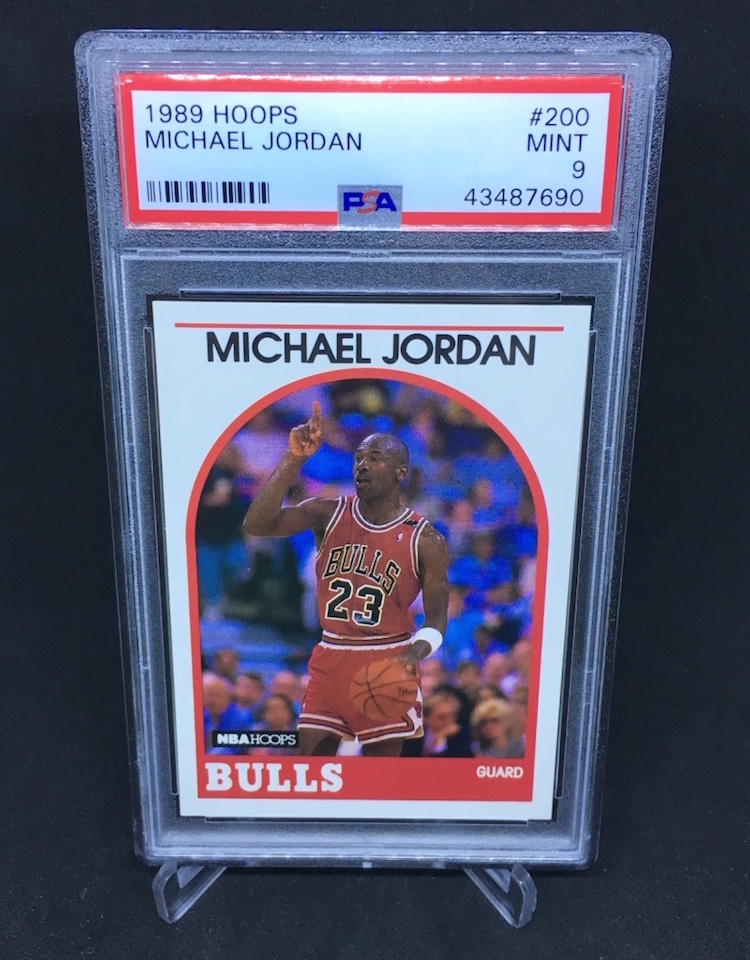 MICHAEL JORDAN****1992 FLEER ULTRA****MINT 7***BULLS---NBA----Mad Dog GRADE