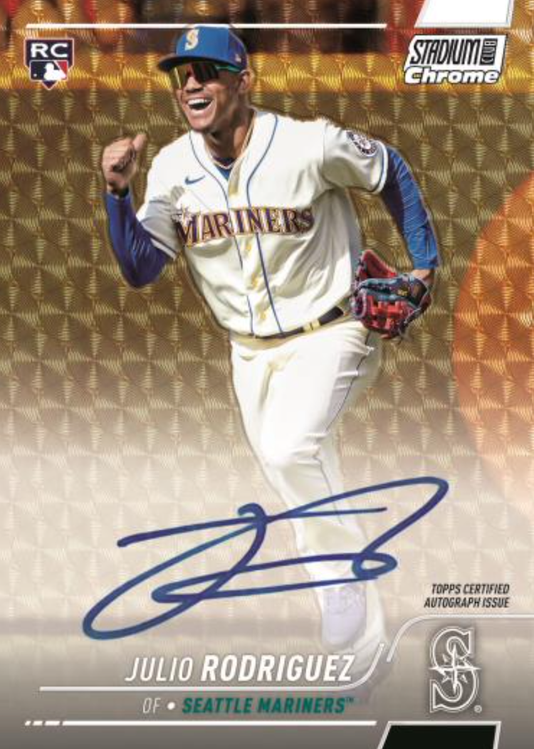 First Buzz: 2022 Topps Stadium Club Chrome baseball cards